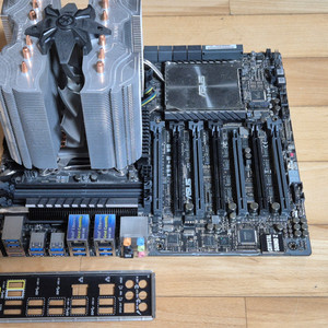 ASUS X99-E WS + i7 5930k