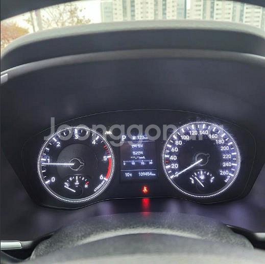 @19년식 싼타페(TM) R2.0 2WD 익스클루시브--5