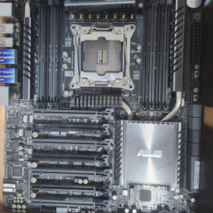 ASUS X99-E WS