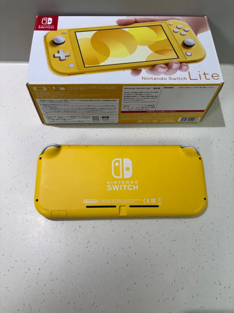 닌텐도 스위치 라이트 옐로우 [풀박스]--1