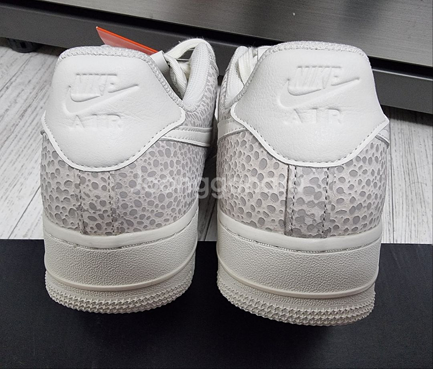 나이키 에어포스1 07프리미엄 275,280 새상품 정--2