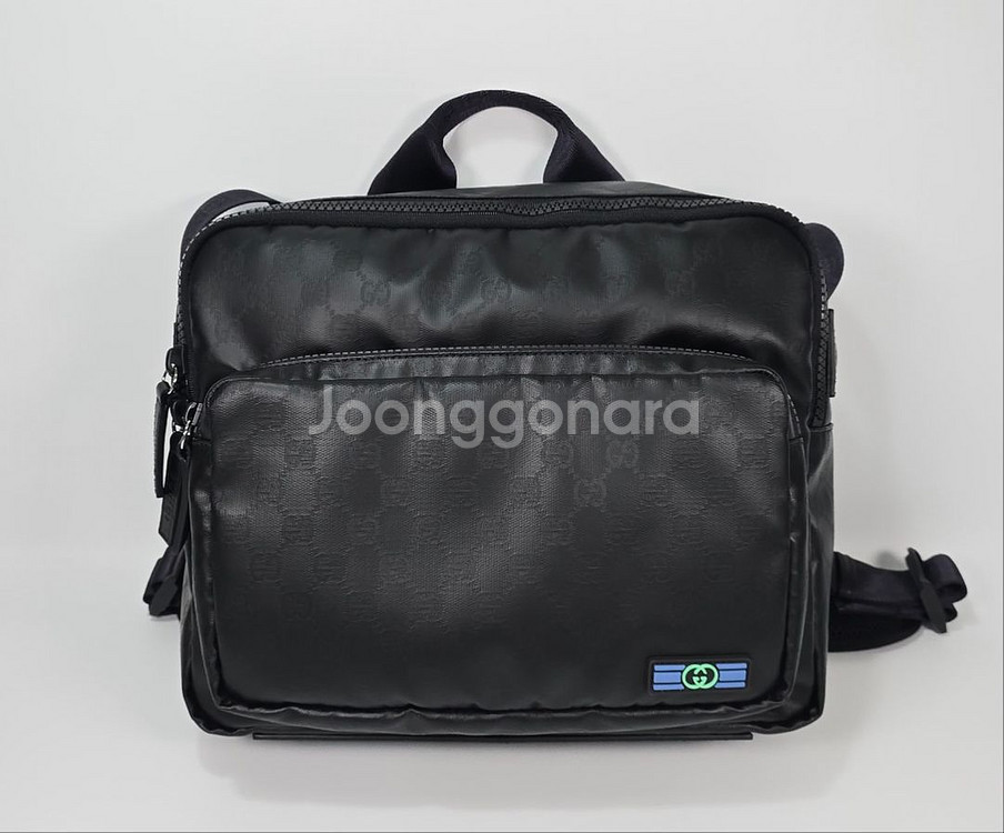 구찌 GG 크리스탈 캔버스 메신저백 숄더백--1