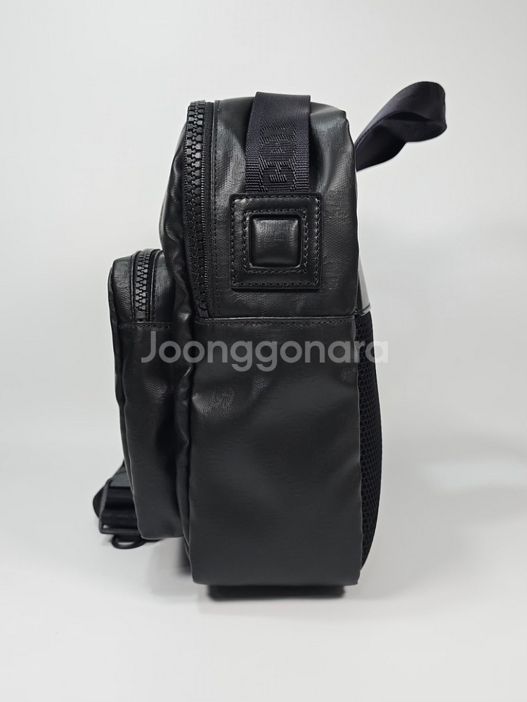 구찌 GG 크리스탈 캔버스 메신저백 숄더백--3