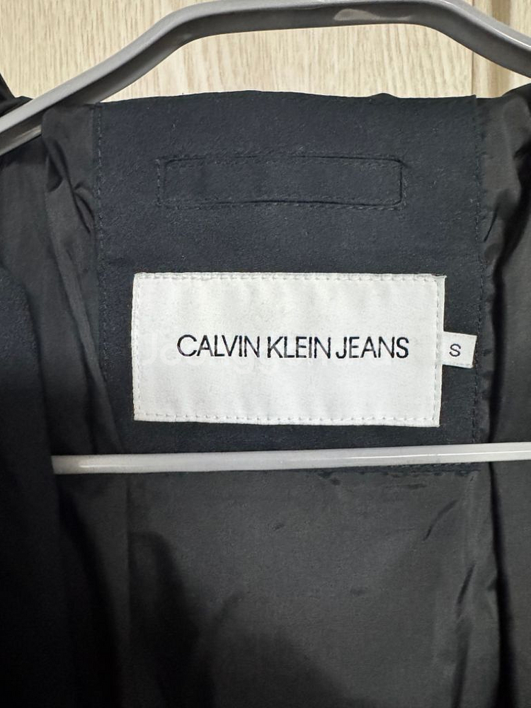 캘빈클라인 롱패딩--4