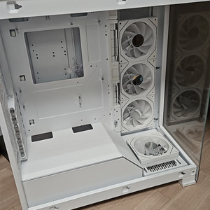 PHANTEKS NV5 WHITE PC케이스