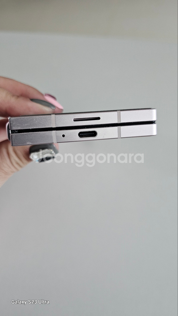 갤럭시 Z폴드6 핑크 512GB 거의새것--4