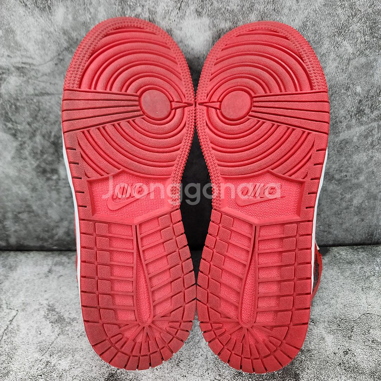 (정품)나이키조던1 GS 레트로하이 OG 헤리티지225--8