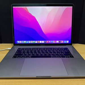 맥북 MacBook Pro 15(i7, 2018년) 1