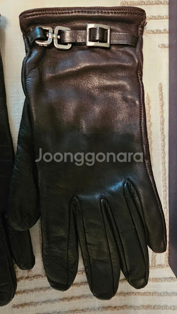 프라다 여성가죽장갑 7사이즈--2