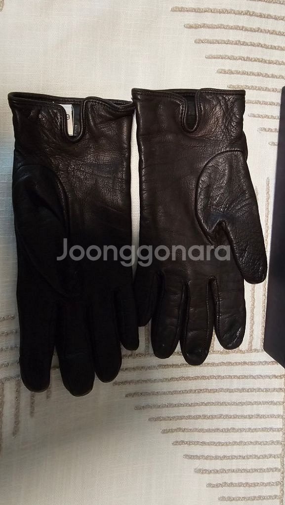 프라다 여성가죽장갑 7사이즈--1