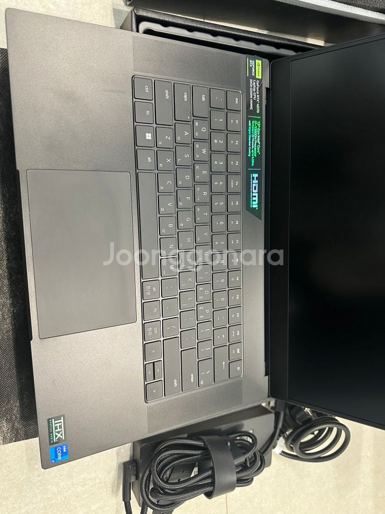 레이저블레이드15 13gen 4070QHD 팝니다(쿨러--3