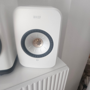 KEF LSX 2 화이트 색상