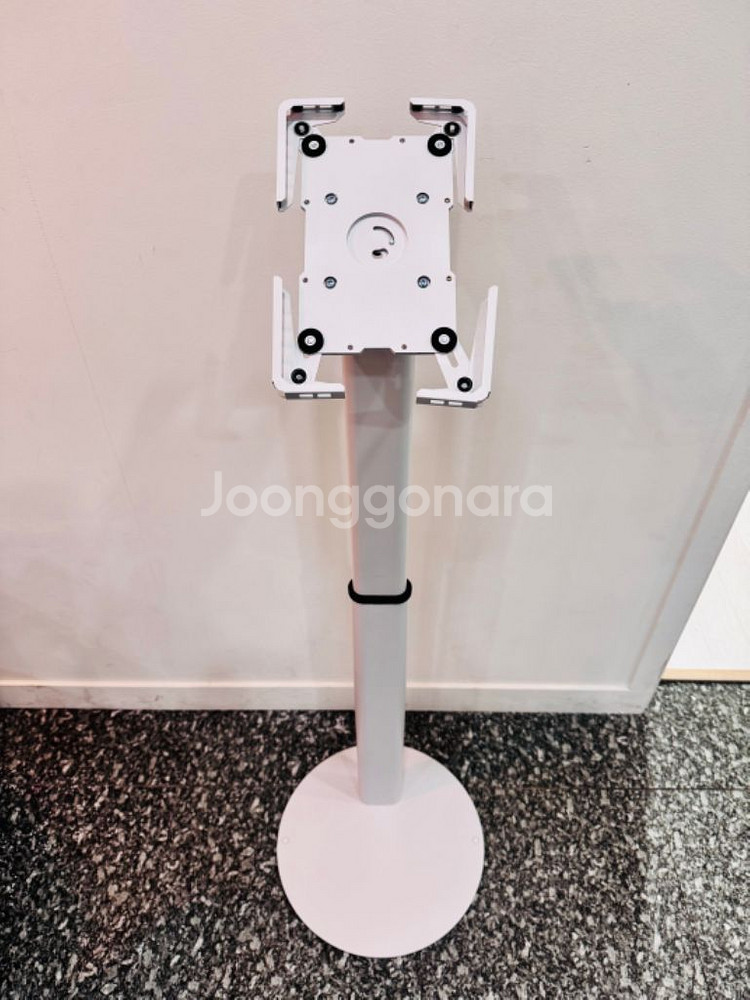 고급형 태블릿 스탠드(거치대) 팝니다--2