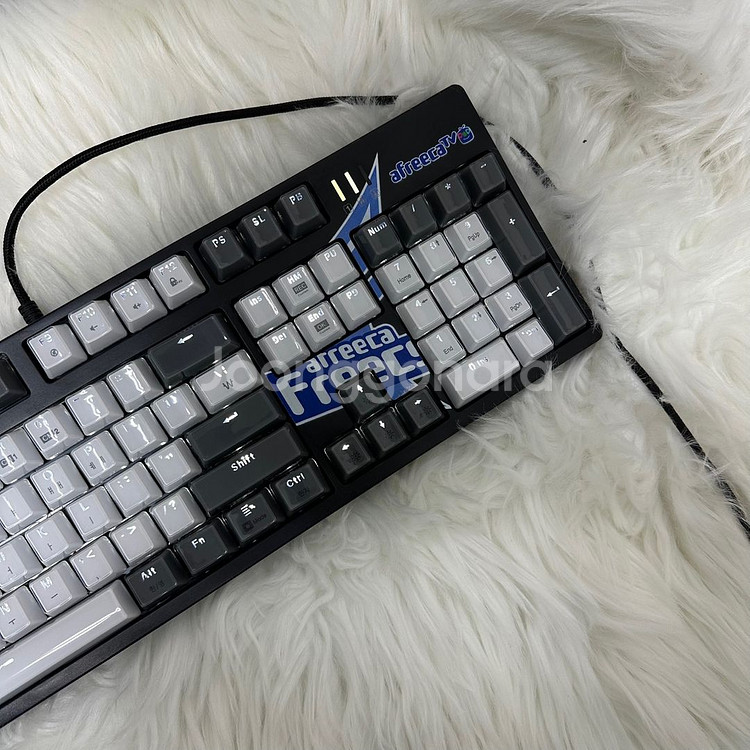 앱코해커 K660스페셜 아프리카 크리스탈 기계식키보드--2