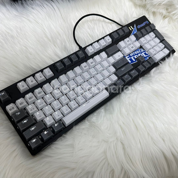 앱코해커 K660스페셜 아프리카 크리스탈 기계식키보드--3