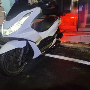 22년식 pcx125 cbs