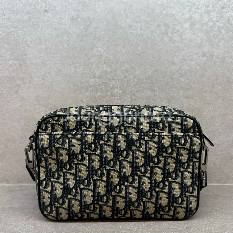 [24SS]디올 오블리크 사파리 메신저 크로스백--1