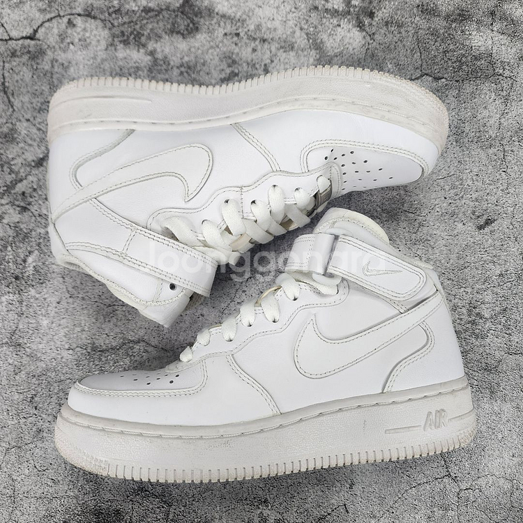 정품)나이키우먼에어포스1미드'07레더트리플화이트 220--2