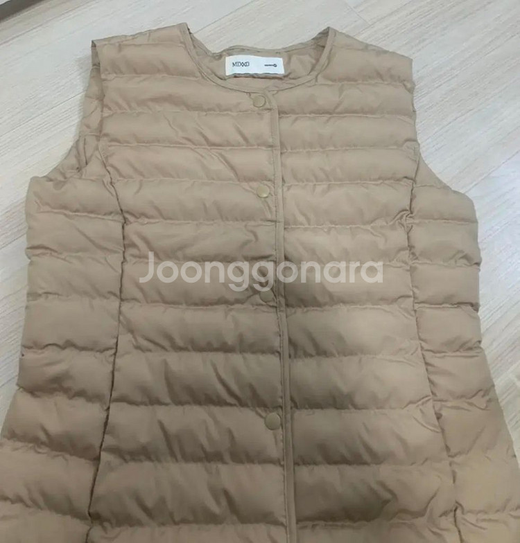 MIXXO 미쏘 베이지 경량 패딩조끼--8