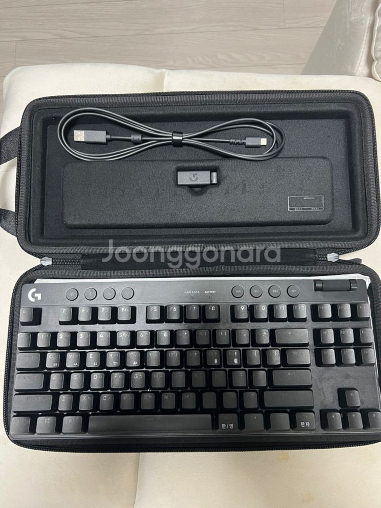 로지텍 pro x tkl lightspeed. 팜--1