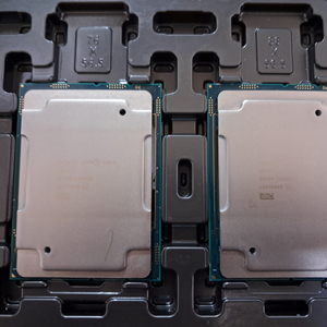 Intel XEON GOLD 6268cl 두개 일괄