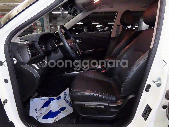 @19년식 베리 뉴 티볼리 1.5 가솔린 2WD V3--5