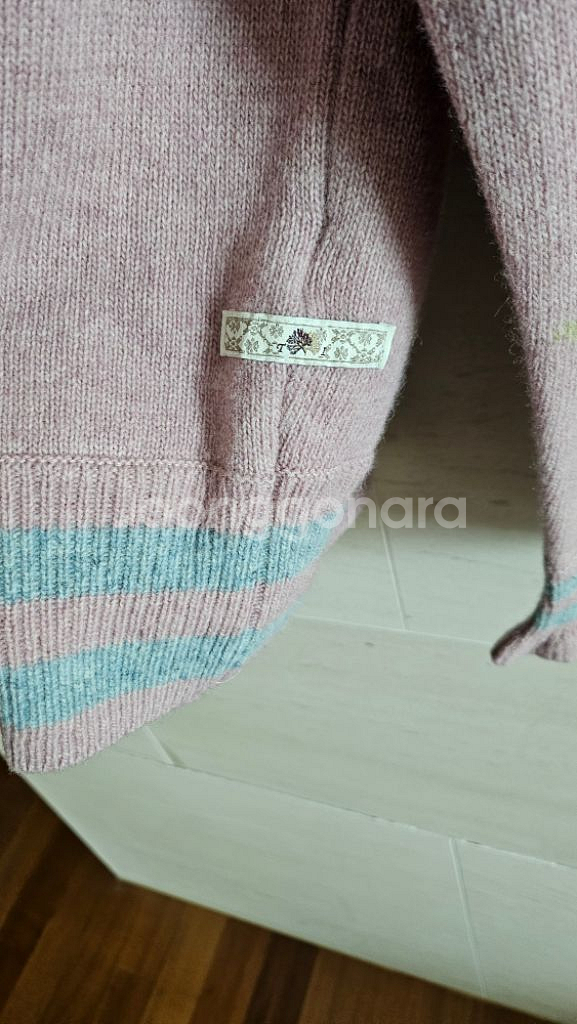 (정품) 써스데이아일랜드 자수 니트--5