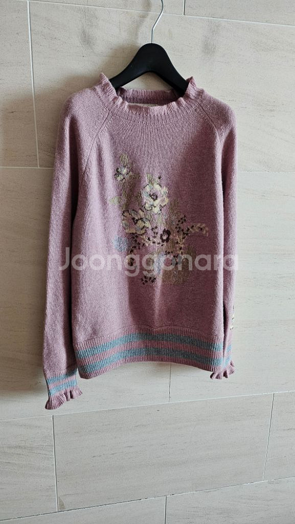 (정품) 써스데이아일랜드 자수 니트--2