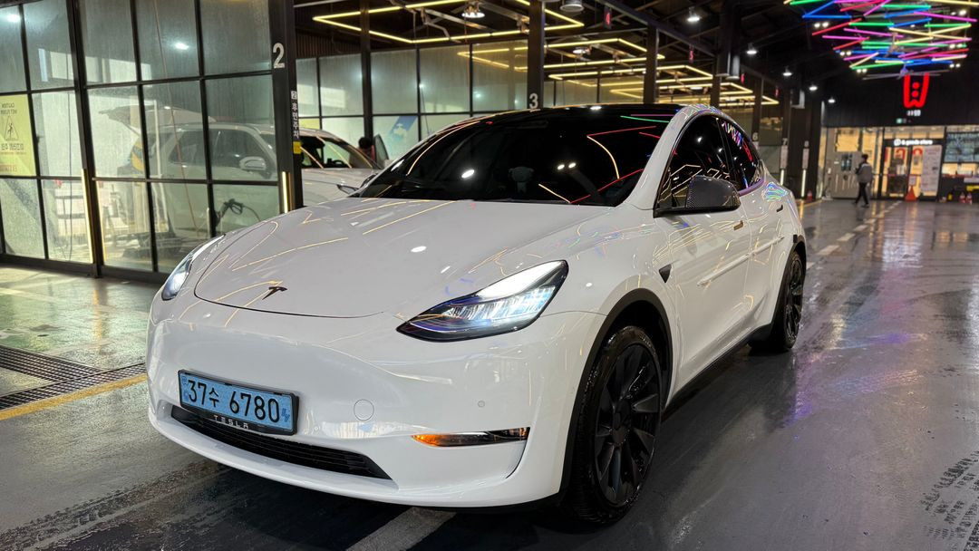 테슬라 모델Y 스텐다드 레인지 21년식 무사고 흰색차량--1