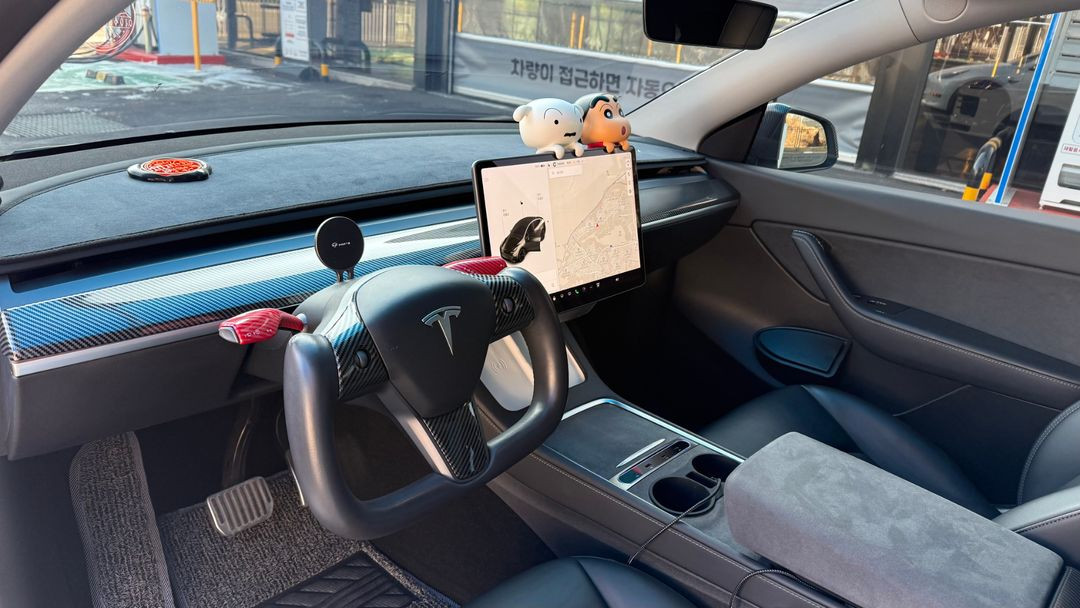 테슬라 모델Y 스텐다드 레인지 21년식 무사고 흰색차량--4