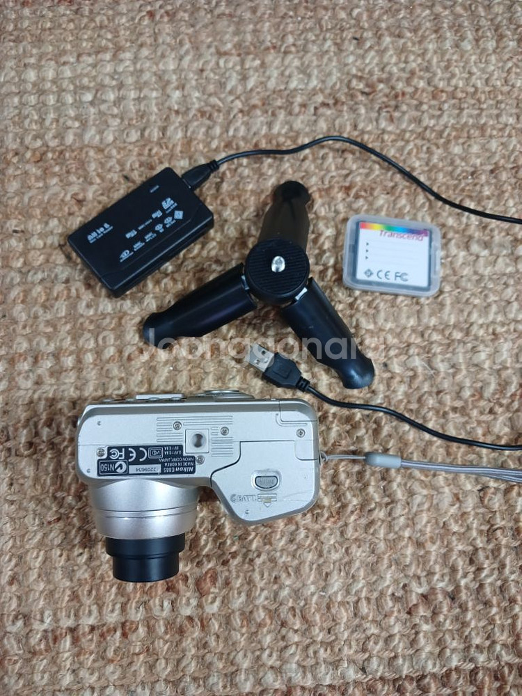 NIKON Coolpix 885 니콘디지털카메라--2