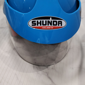 어린이 헬멧 팝니다.