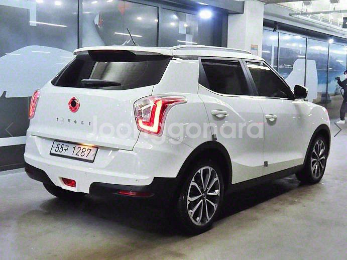 @18년식 티볼리 아머 1.6 가솔린 기어에디션 전국--3