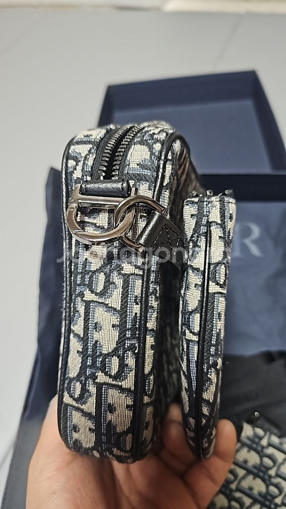 디올 오블리크 트리플 메신저백--1