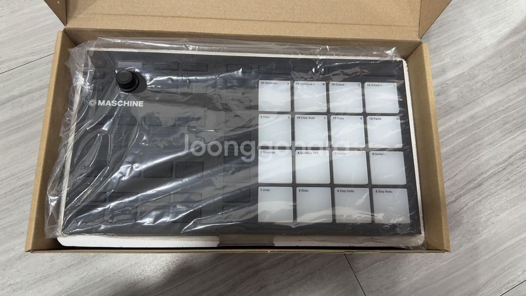 Maschine Mikro MK3 머신 마이크로--1