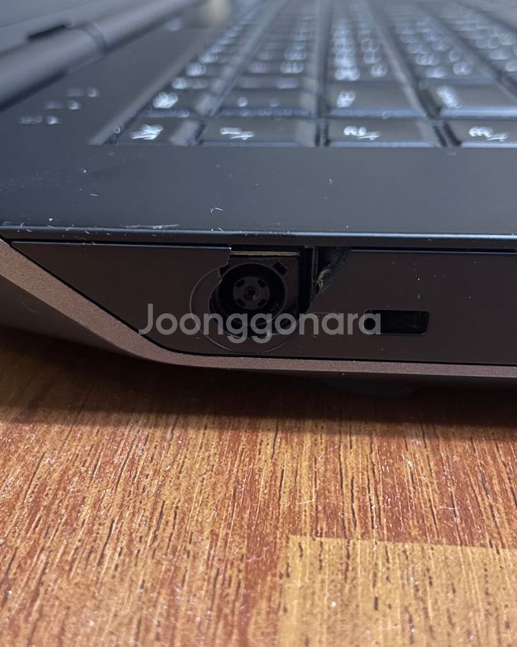 델 에일리언웨어15 노트북--5