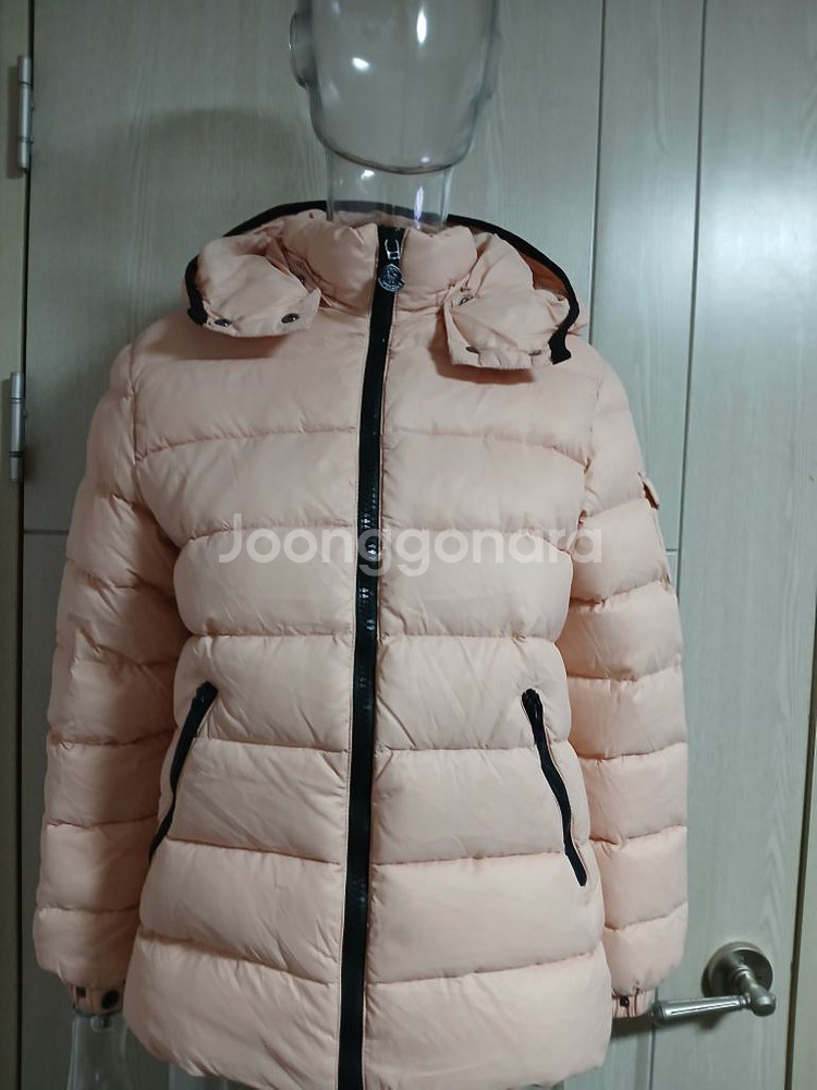 몽클레어 패딩 점퍼 M size--2