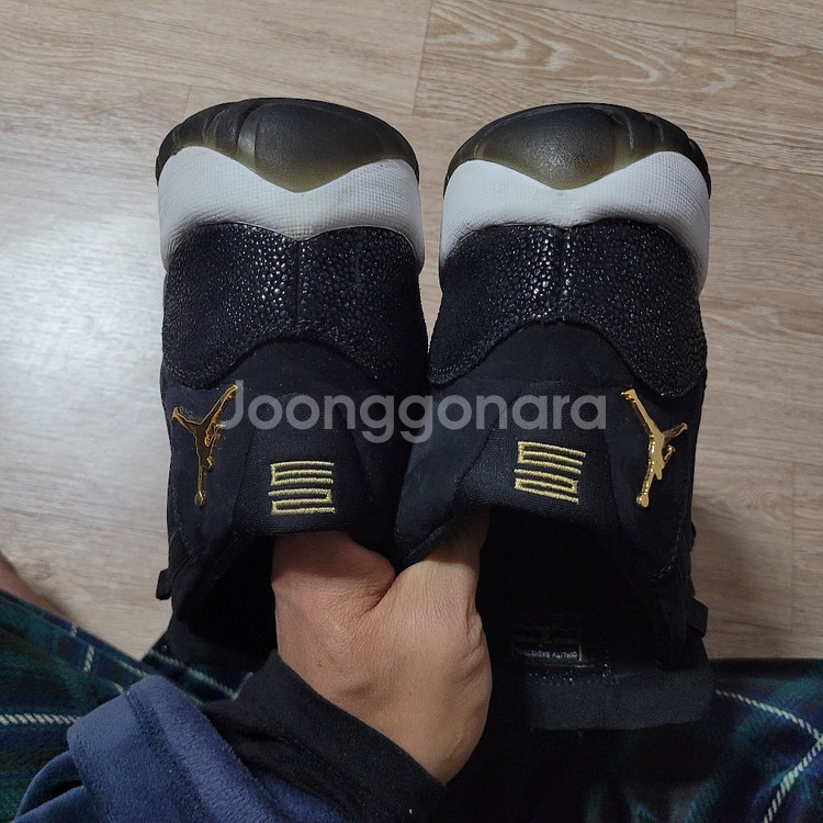 조던 레트로11 헤어리스 블랙 스팅레이--7