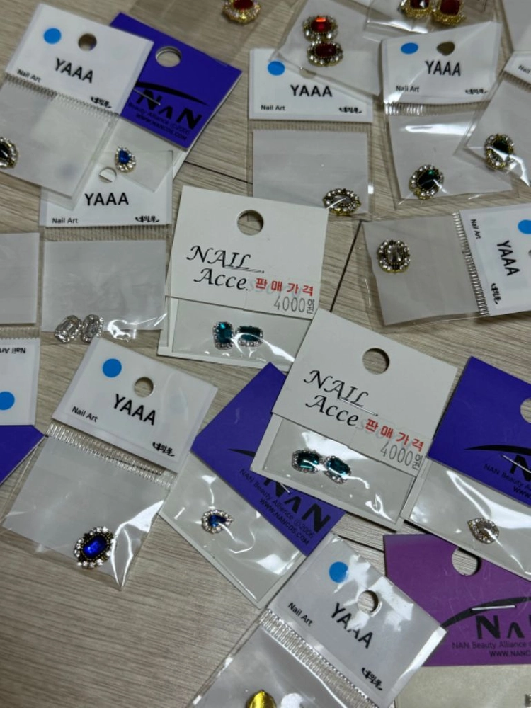 네일재료 파츠,글리터 등등 이미지