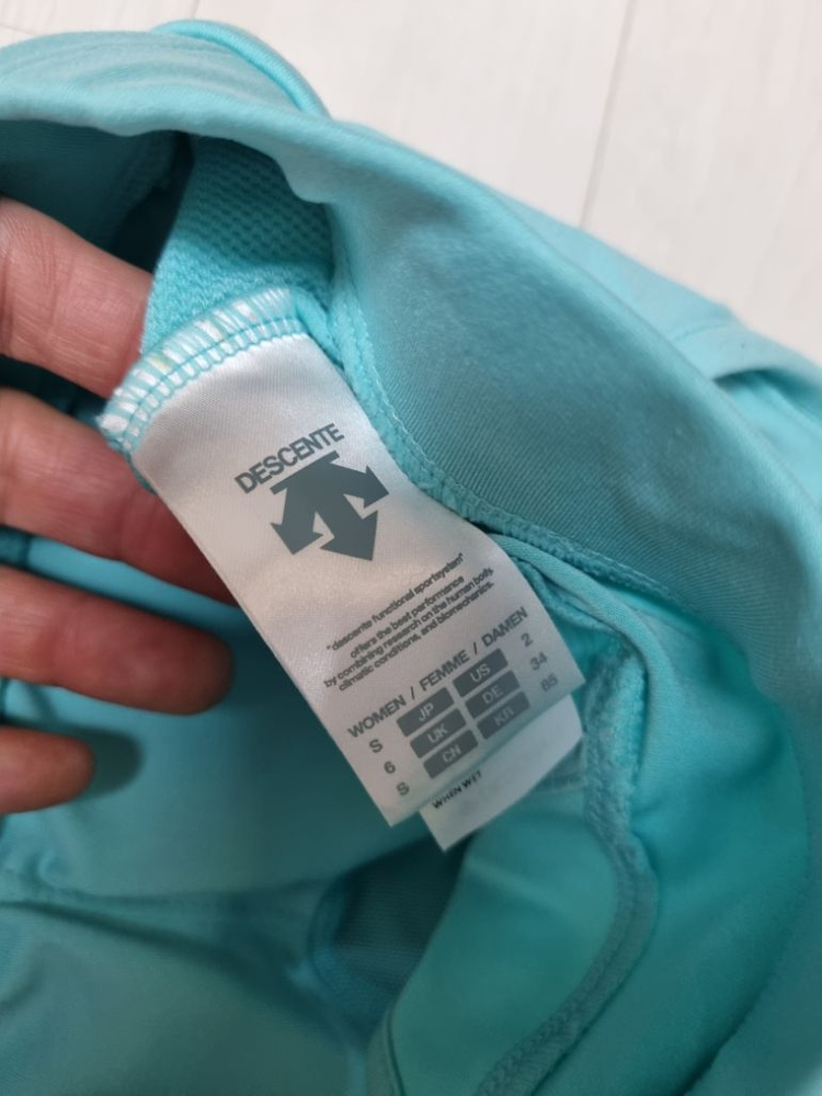 새상품) 데상트 브라탑 S(85)--2