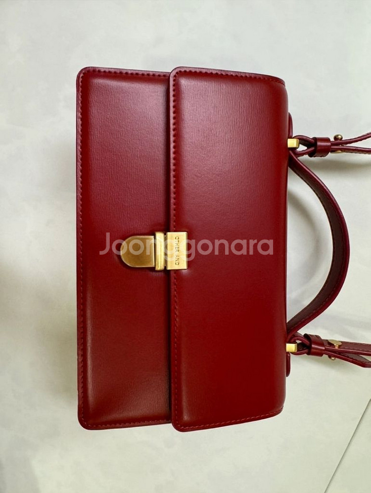 아더앤드 모어쥬드 레드백--5