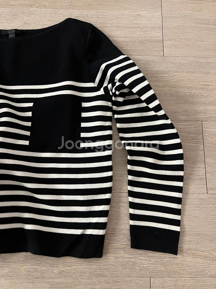 COS 코스 간절기 스트라이프 니트--4