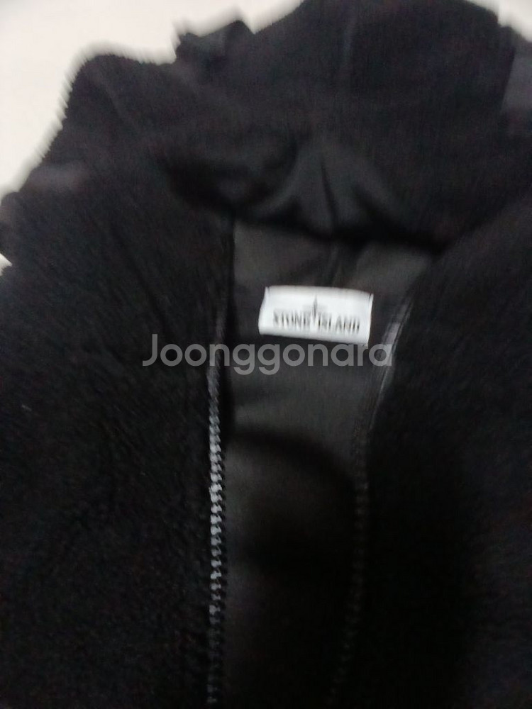 스톤 아일랜드 뽀글이 점퍼 100--4