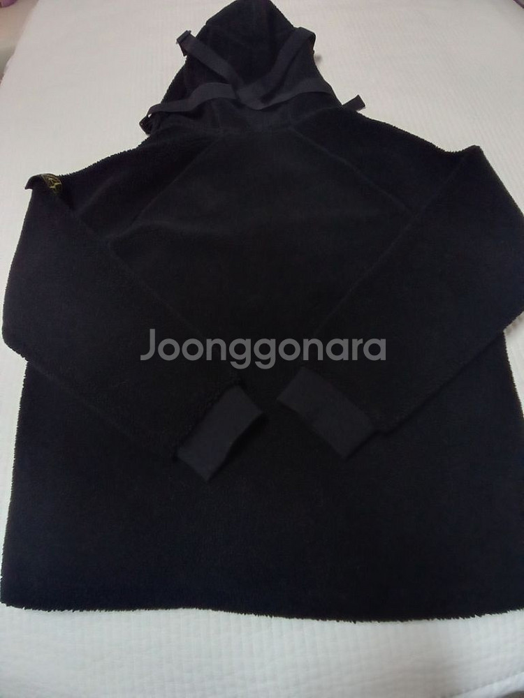 스톤 아일랜드 뽀글이 점퍼 100--6