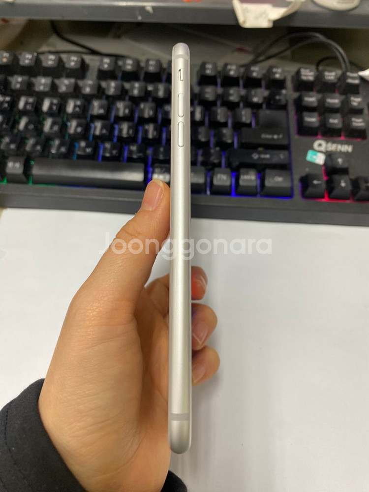 아이폰8플러스 실버 특SSS급 256G 배터리성능100--4