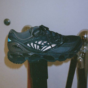 mizuno wave prophecy ls va