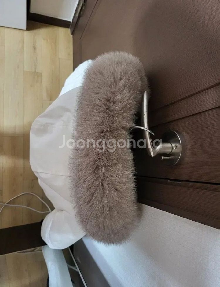 한정ㅂ무스너클 데비 봄버 화이트 패딩 S사이즈 22FW--9
