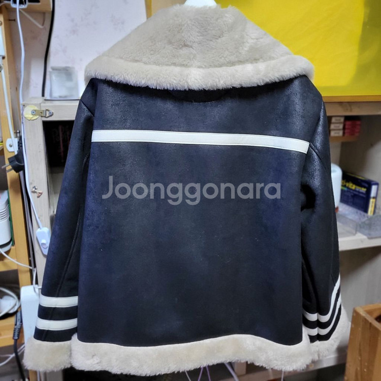 로맨틱크라운 정품 s 가죽 양털 무스탕 자켓--1