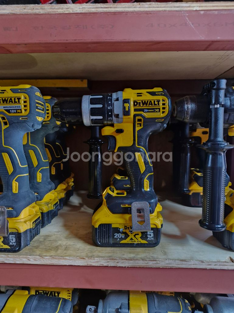 디월트충전함마드릴DCD796 배터리포함 A-1번--5