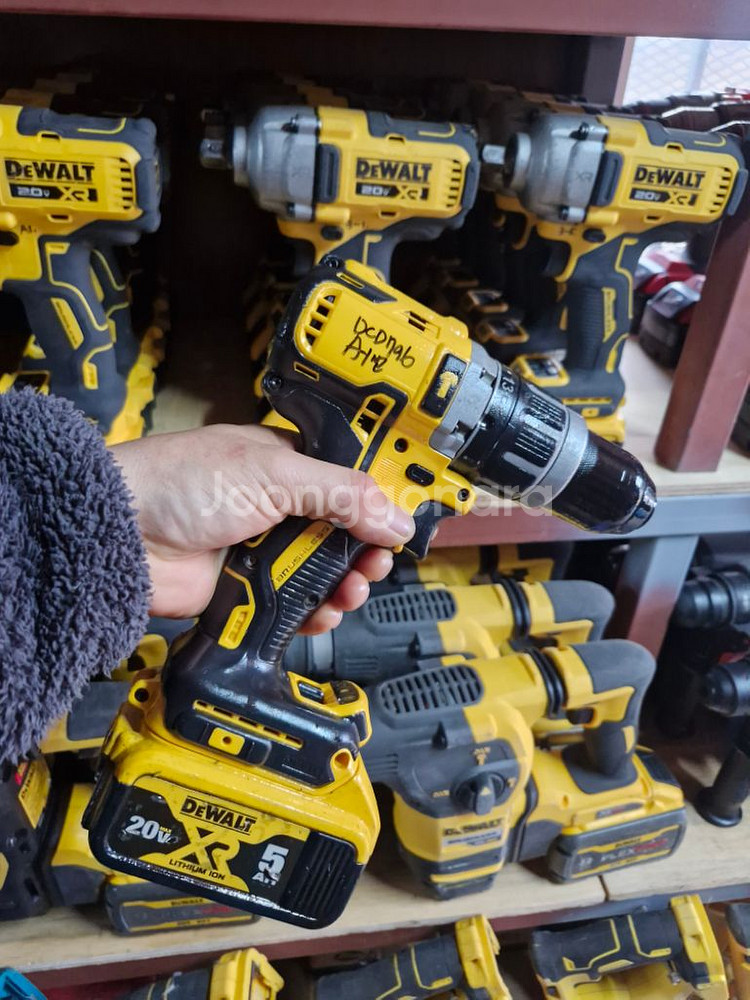 디월트충전함마드릴DCD796 배터리포함 A-1번--6